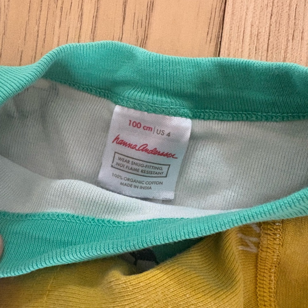 Hanna Andersson short pajamas set - Picture 3 of 3